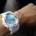Casio Casio G-Shock GA-100A-7A электронные мужские часы часы, крупный план белый циферблат